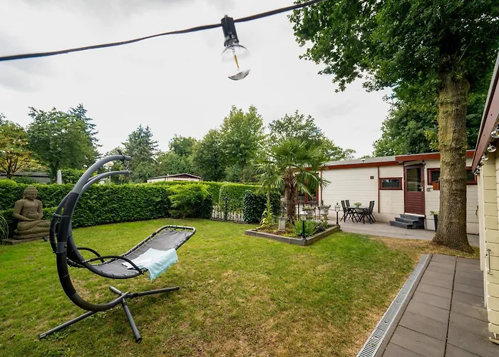 Putveen, Gelegen Op De Veluwe Met Grote Tuin En Veel Privacy Chalet *